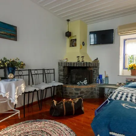 Apartment Petalides Up *